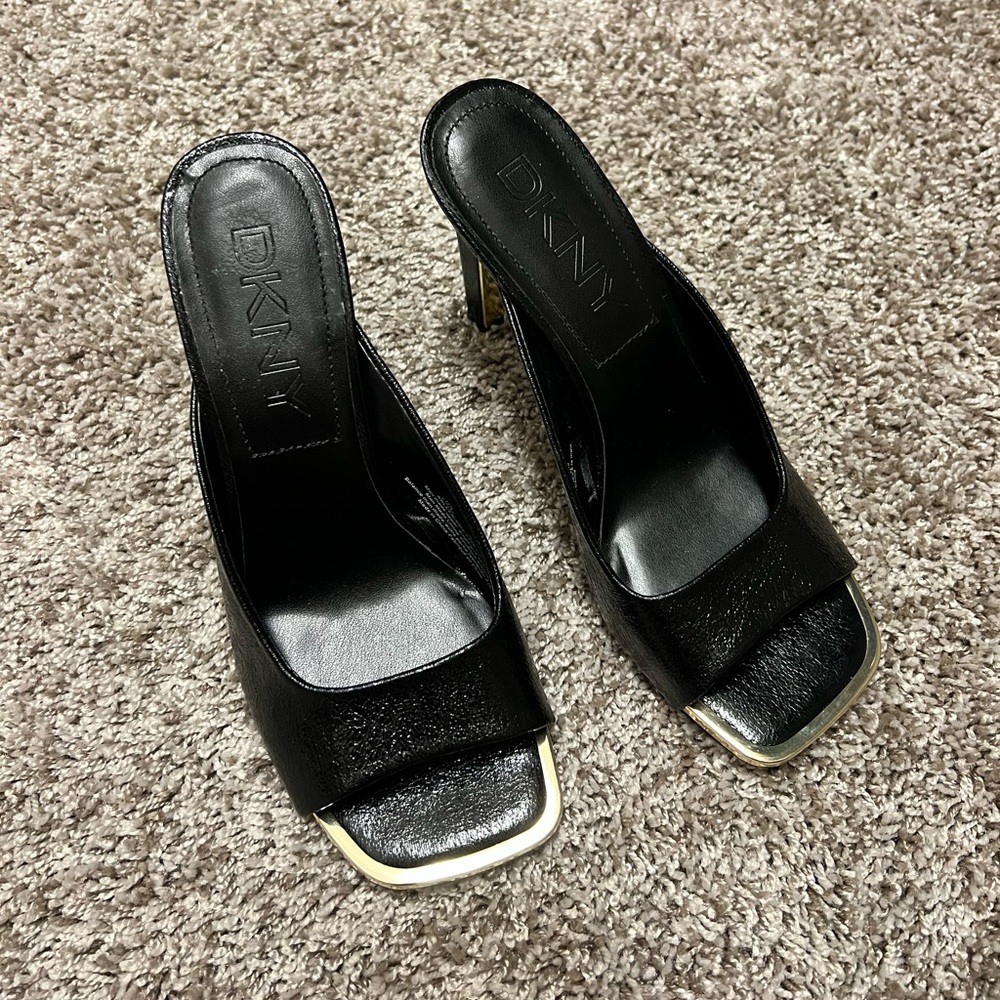 DKNY HEELS